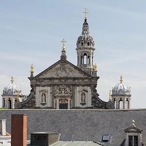 Mooi Licht In Bruisend Antwerpen! Appartement